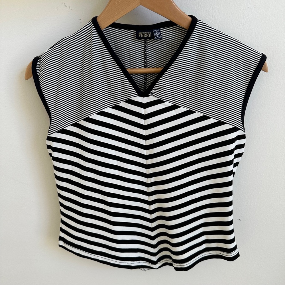 Gianfranco Ferre - black and white striped v neck top